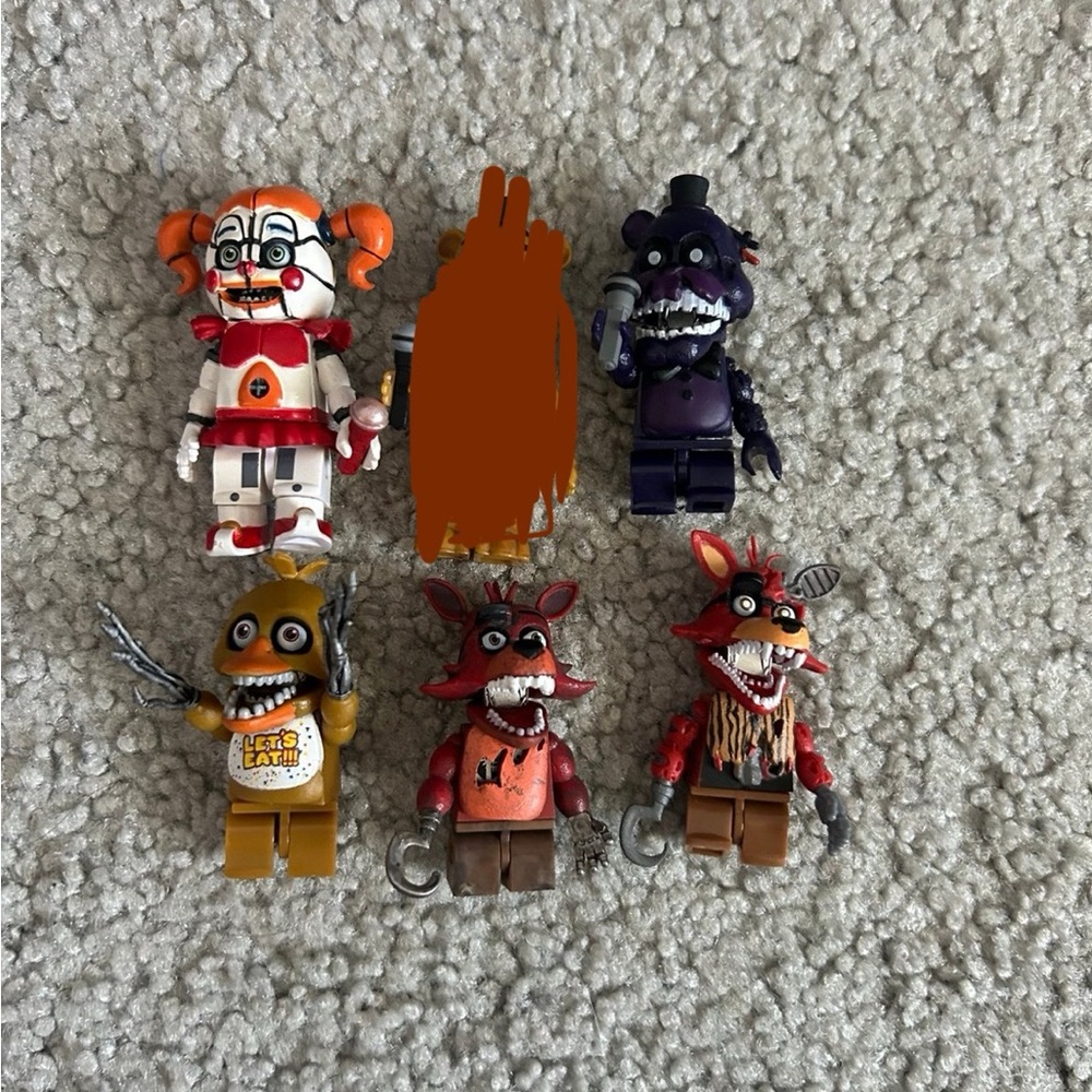 Five Nights at Freddy’s McFarlane Mini Figure Lot, including Withered Chica - Picture 2 of 5
